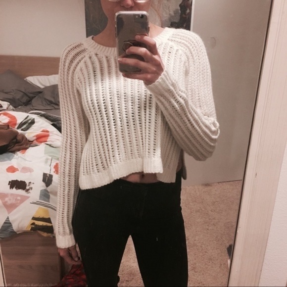 Elizabeth and James White Cropped Angora ivory Sweater - M - Picture 5 of 7